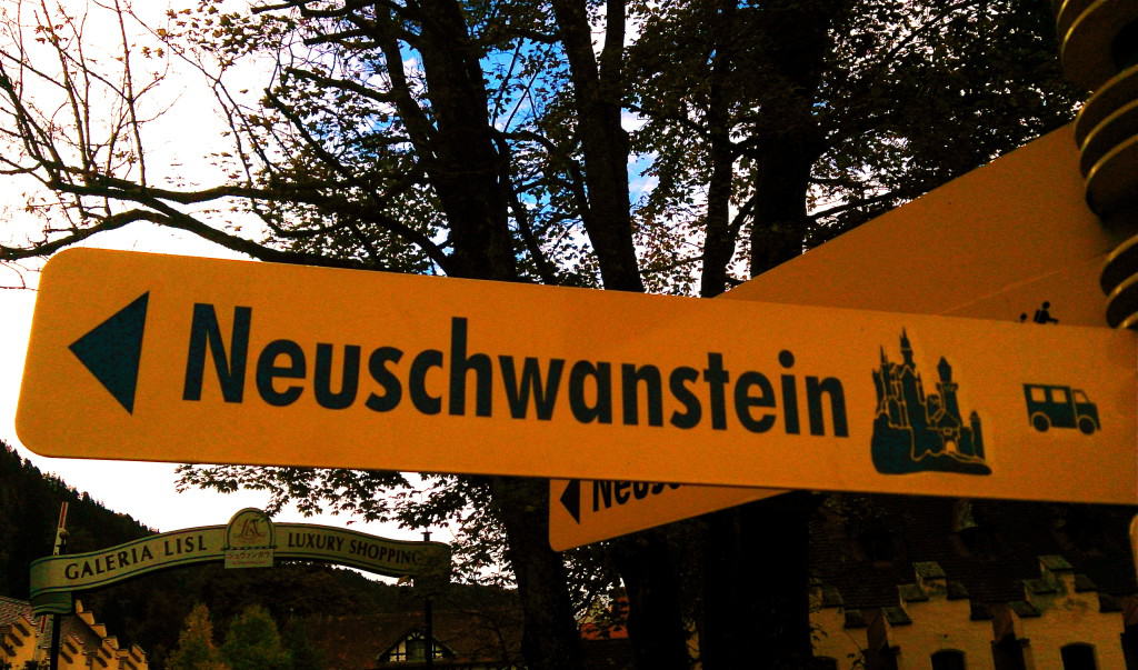 Neuschwanstein Castle sign