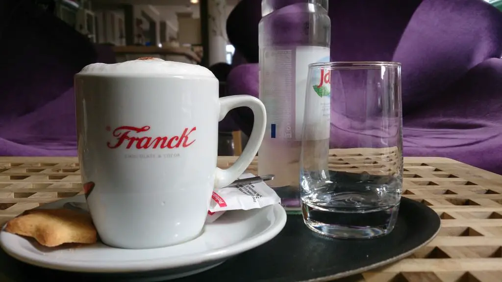 Lots of coffee and well, the Pizza is already in our tummy...
