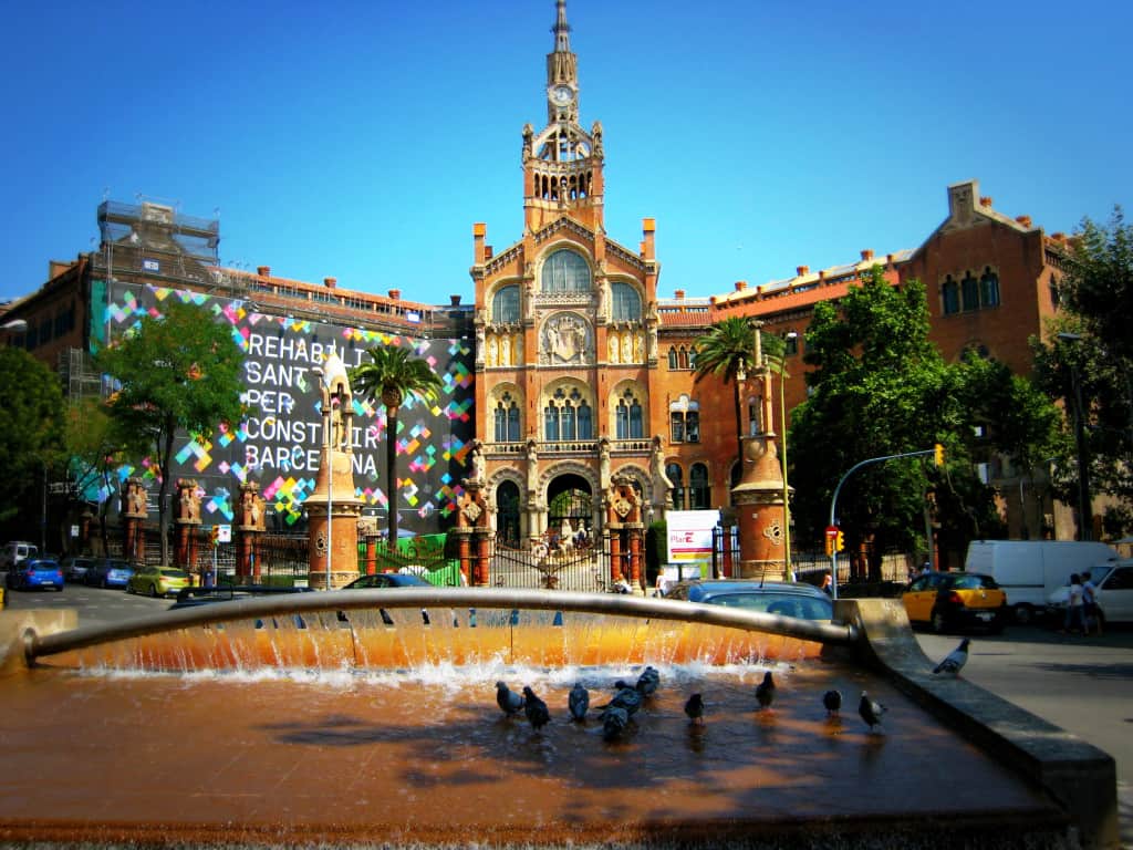 Barcelona in Spanien zählt zu den besten Städtetrips im Frühling