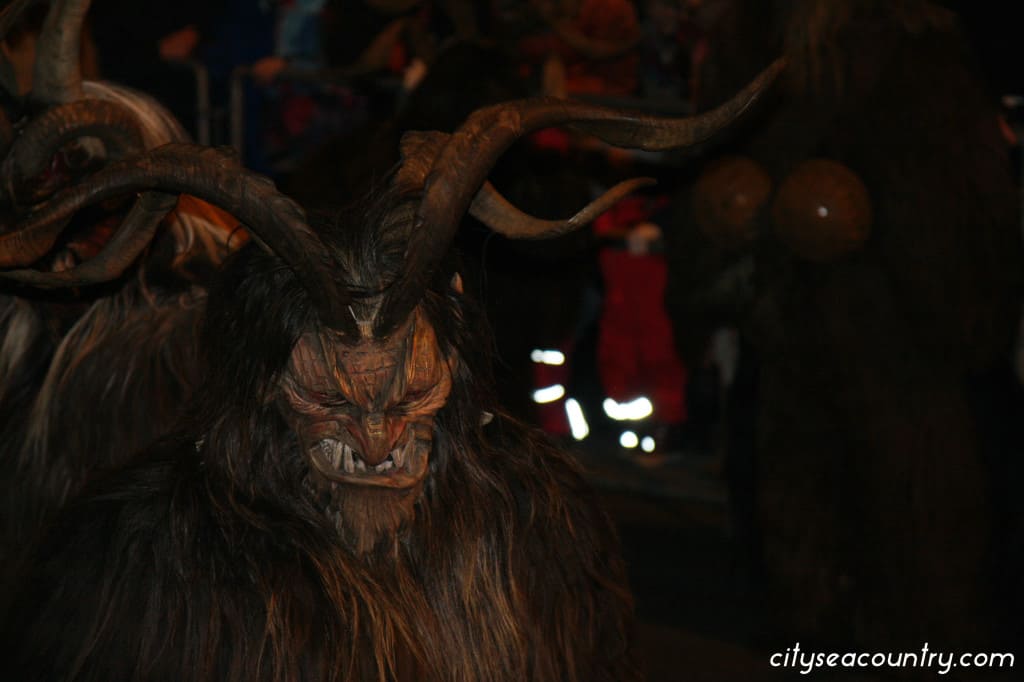 Salzburg Gnigler Krampuslauf Perchten
