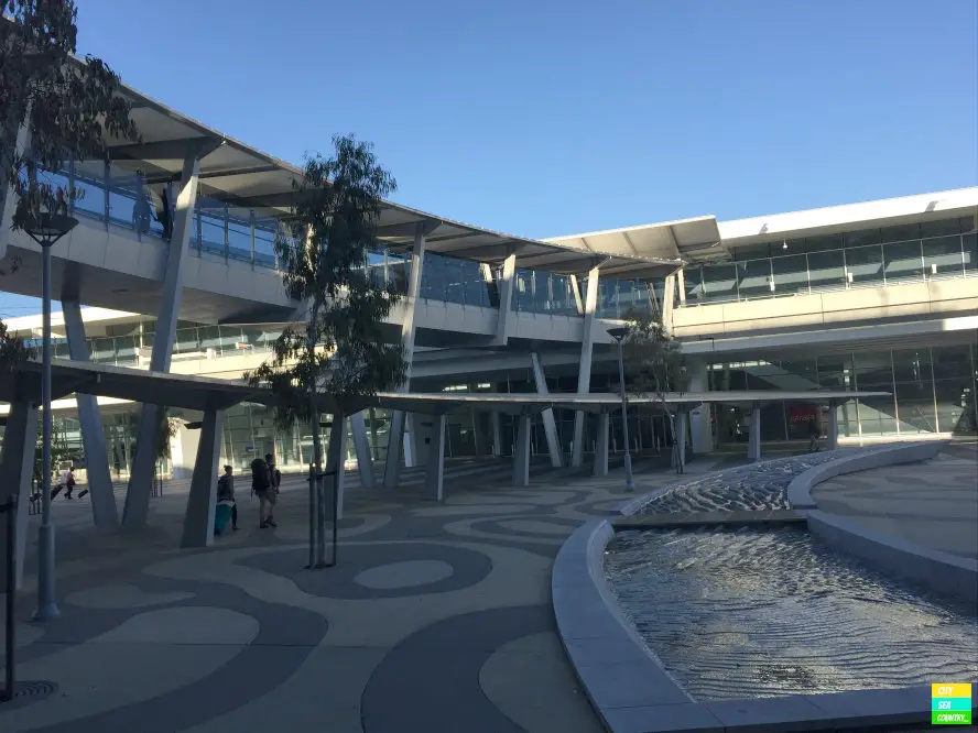 Flughafen Adelaide