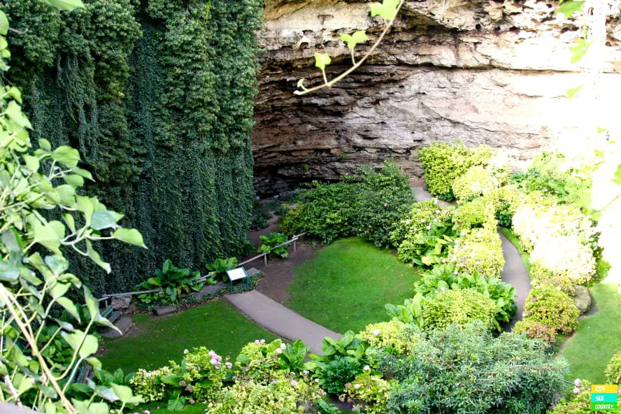 Das Umpherstone Sinkhole - ein Garten zum Entspannen