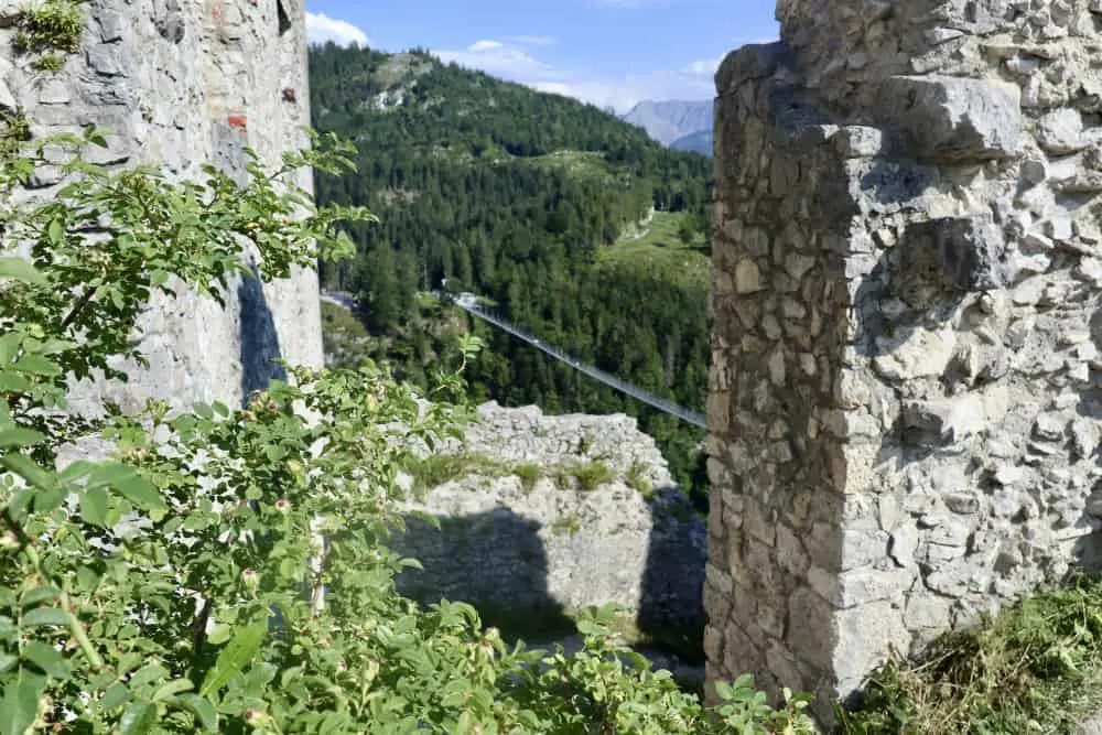 Längste Hängebrücke der Welt: die highline179