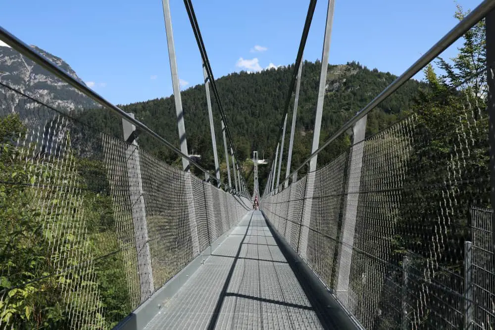 Längste Hängebrücke der Welt: die highline179