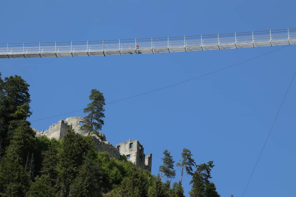 Längste Hängebrücke der Welt: die highline179