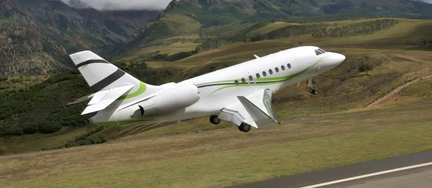 Anzeige: Mit dem Privatjet fliegen - der Traum vom entspannten Reisen