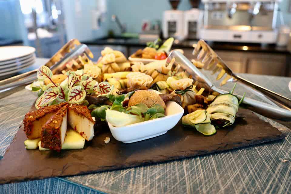 Wellness am See: Im 1. vegetarisch und vegan geführten 4 Sterne-Superior-Hotel Österreichs