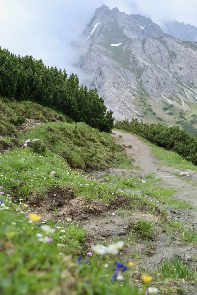 Wandern in den Alpen: Weitwanderweg Innsbruck Trek