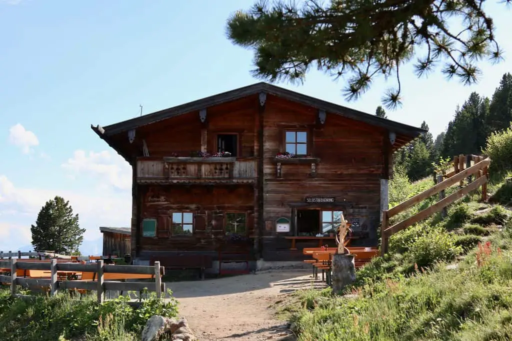 Wandern in den Alpen: Weitwanderweg Innsbruck Trek