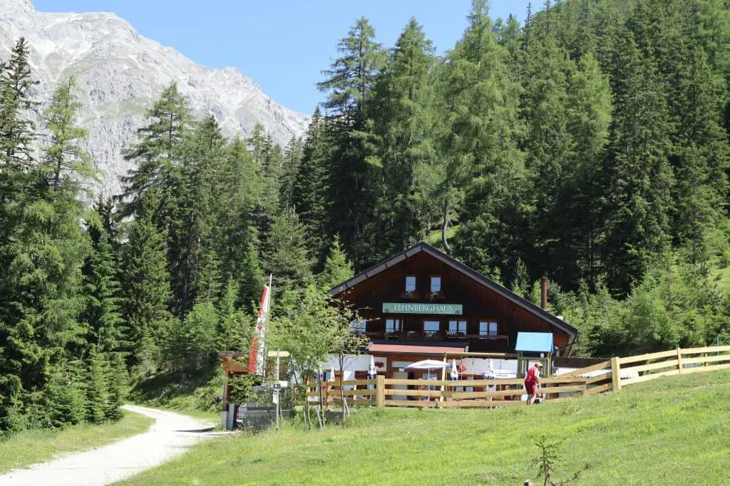 Wandern in den Alpen: Weitwanderweg Innsbruck Trek
