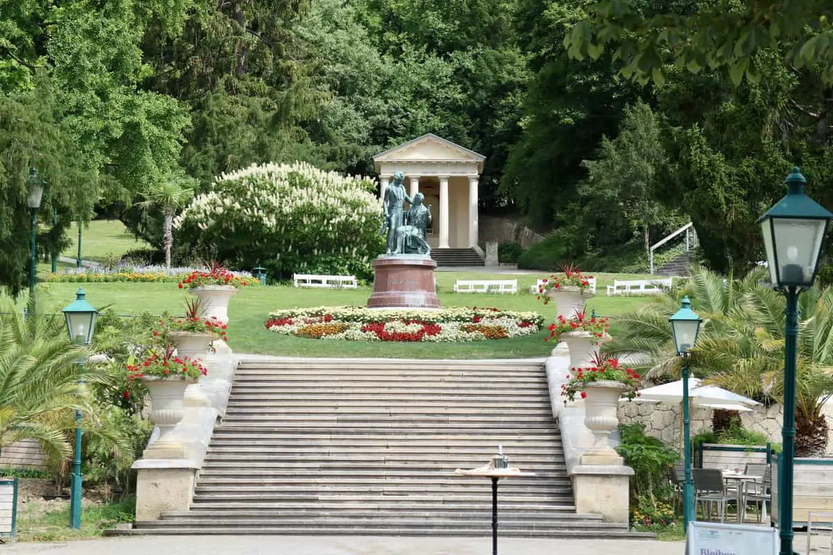 Die schönsten Sehenswürdigkeiten in Baden bei Wien + Veranstaltungstipps