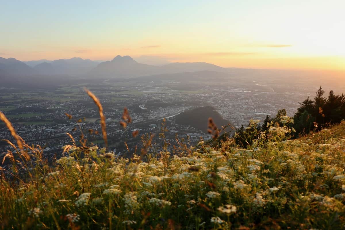 Sonnenuntergang am Gaisberg mit Blick auf Salzburg