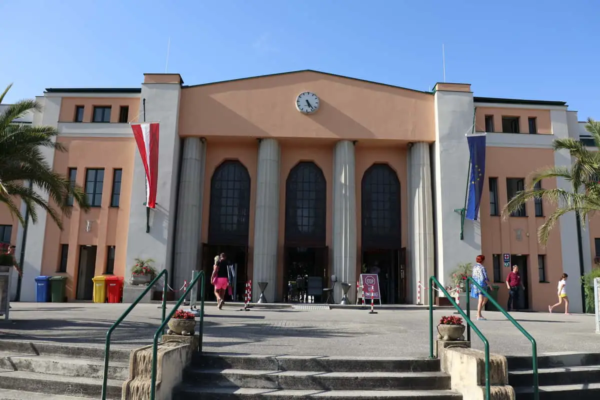 Die schönsten Sehenswürdigkeiten in Baden bei Wien + Veranstaltungstipps