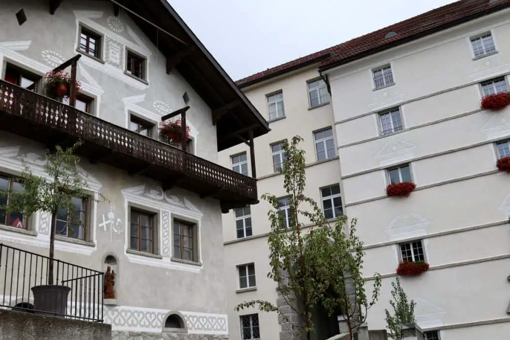 Übernachten im Kloster: Auszeit im Kloster Disentis in der Schweiz