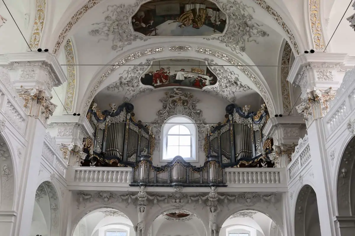 Übernachten im Kloster: Auszeit im Kloster Disentis in der Schweiz