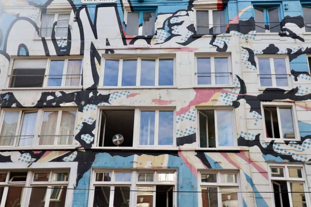 Haus in Amsterdam mit Street-Art