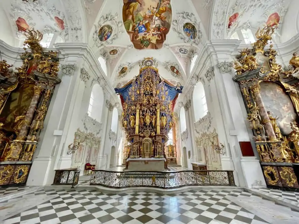 Als Gast im Kloster: Das Stift Stars entdecken