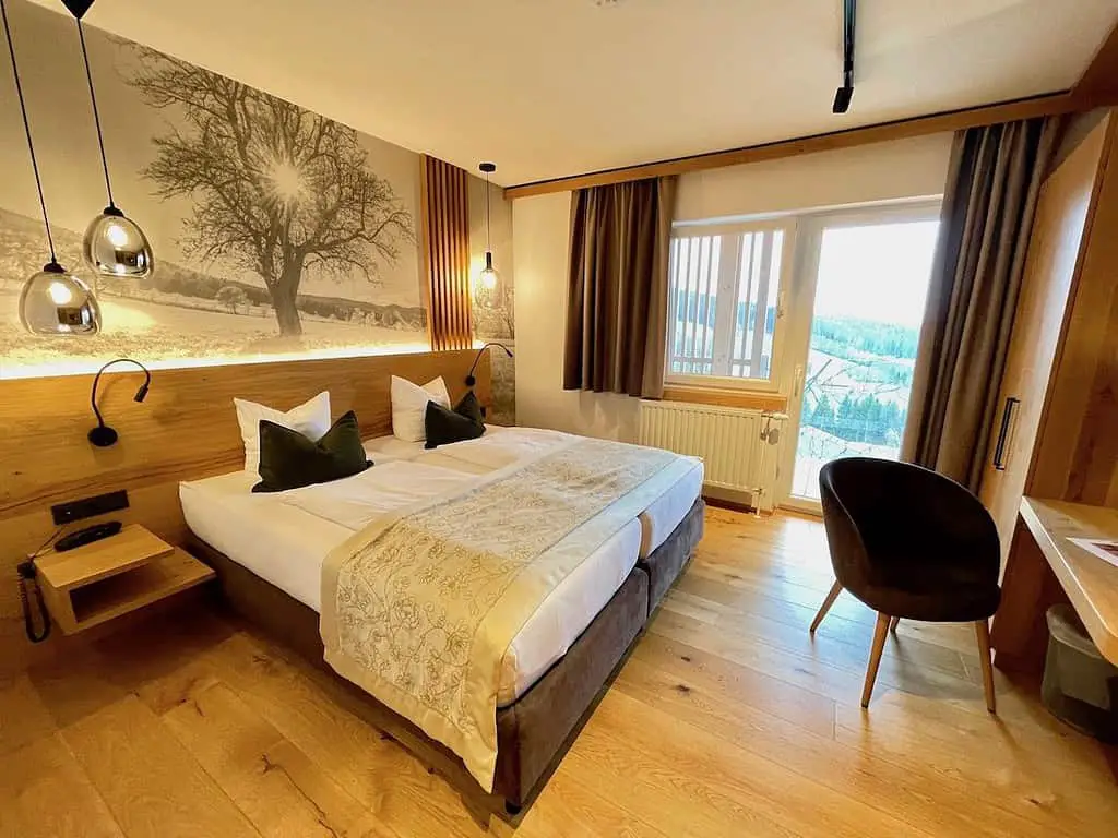 Natur De Luxe Zimmer im Genusshotel Waldhof Muhr im Naturpark Pöllauer Tal