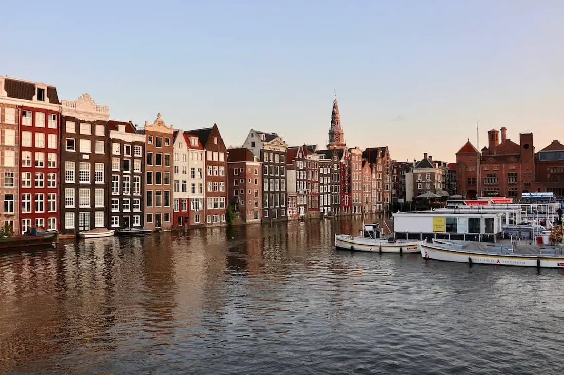 Amsterdam Häuserfronten Damrak