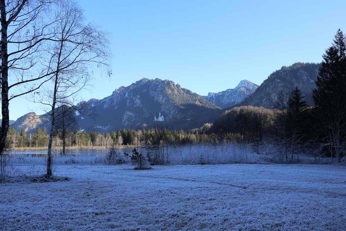 Lake Schwansee and Castle Neuschwanstein in Winter