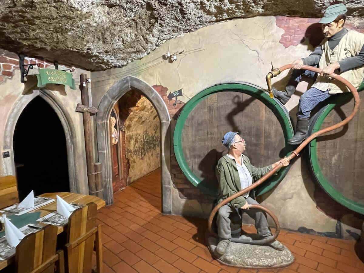 Pilsen Tipp: Essen im Kellergewölbe Chodovar in der Region Pilsen