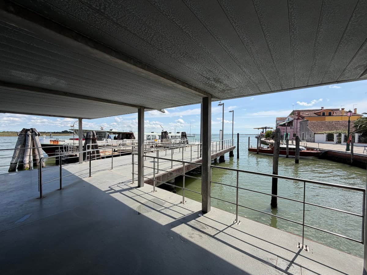 Burano Insel Anlegestelle des Wasserbus