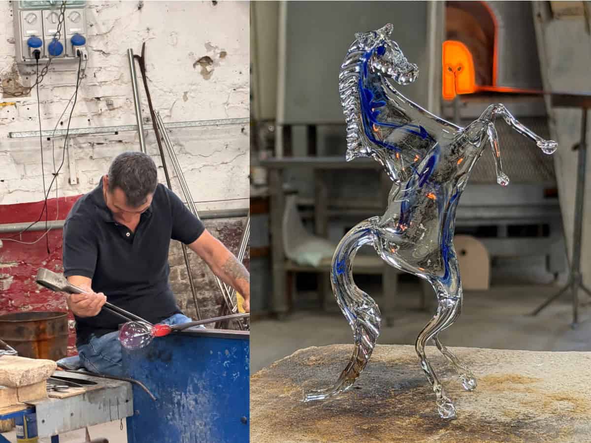 Glasbläser Meister beim Herstellen eines Pferdes aus Muranoglas
