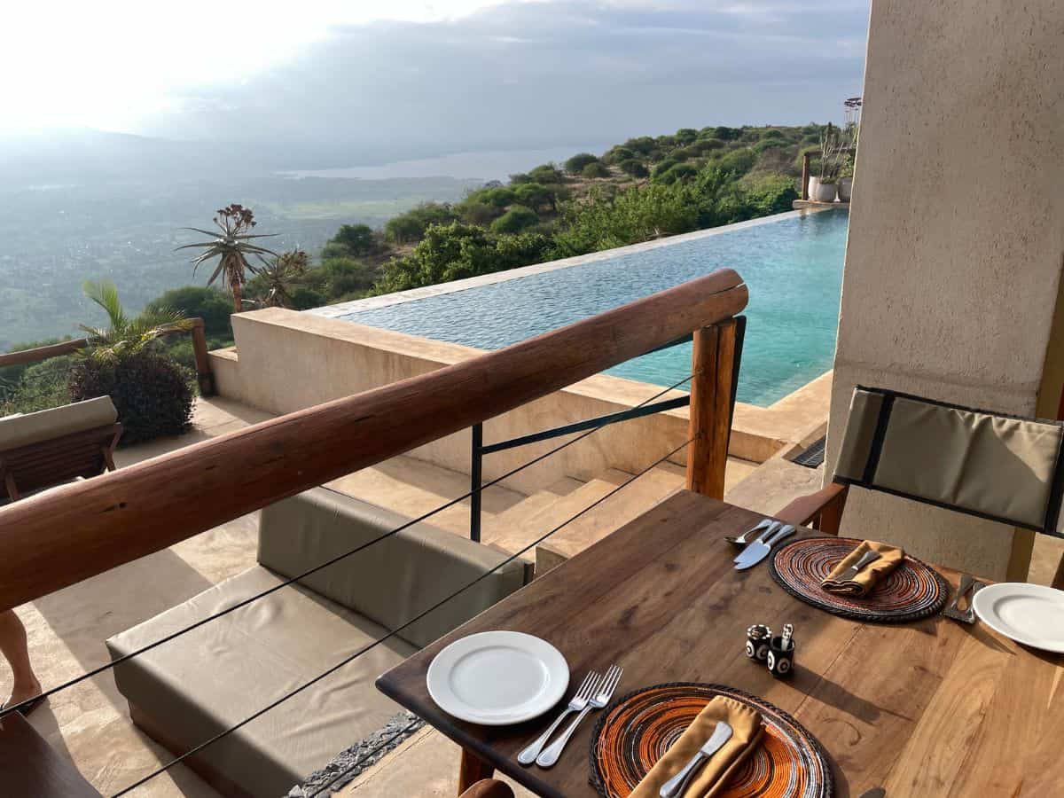 Unsere Favoriten der Lodges in Tansania mit bester Aussicht Infinity Pool und in der Serengeti